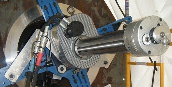 BB3000 Line Boring Machine Being Mounted